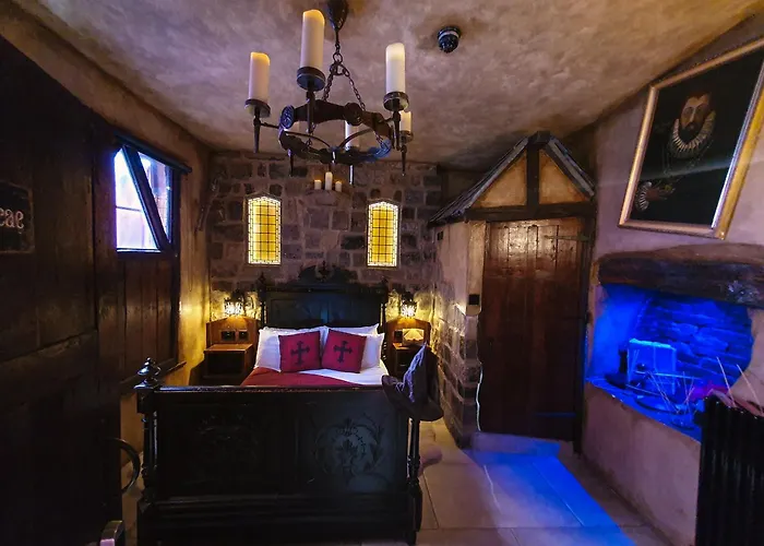 Hocus Pocus Tiny Hotel