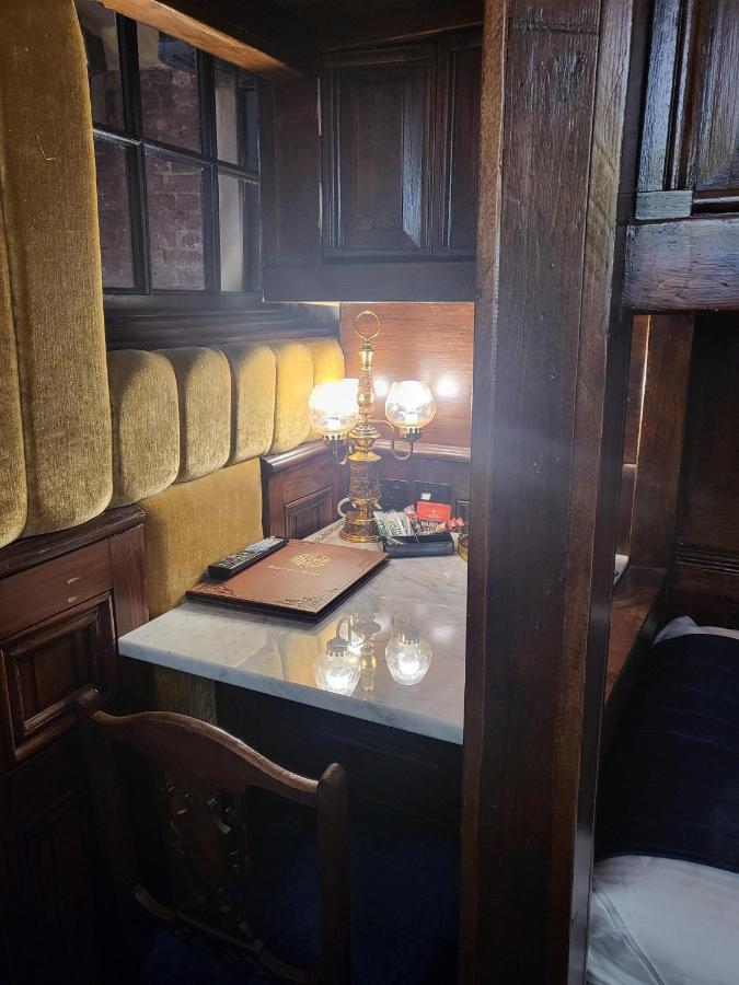 Hocus Pocus Tiny Holiday home York