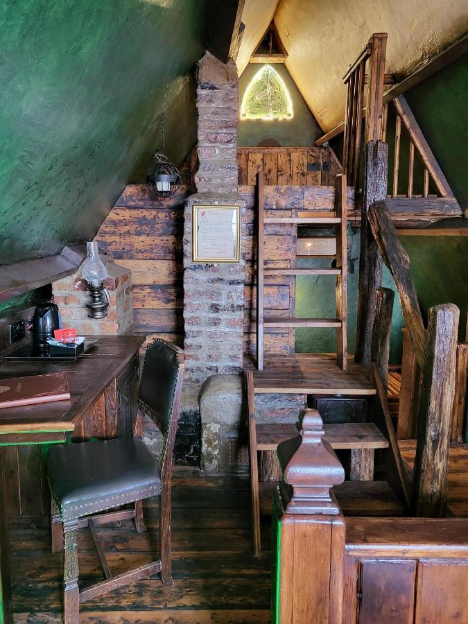 Hocus Pocus Tiny Holiday home York