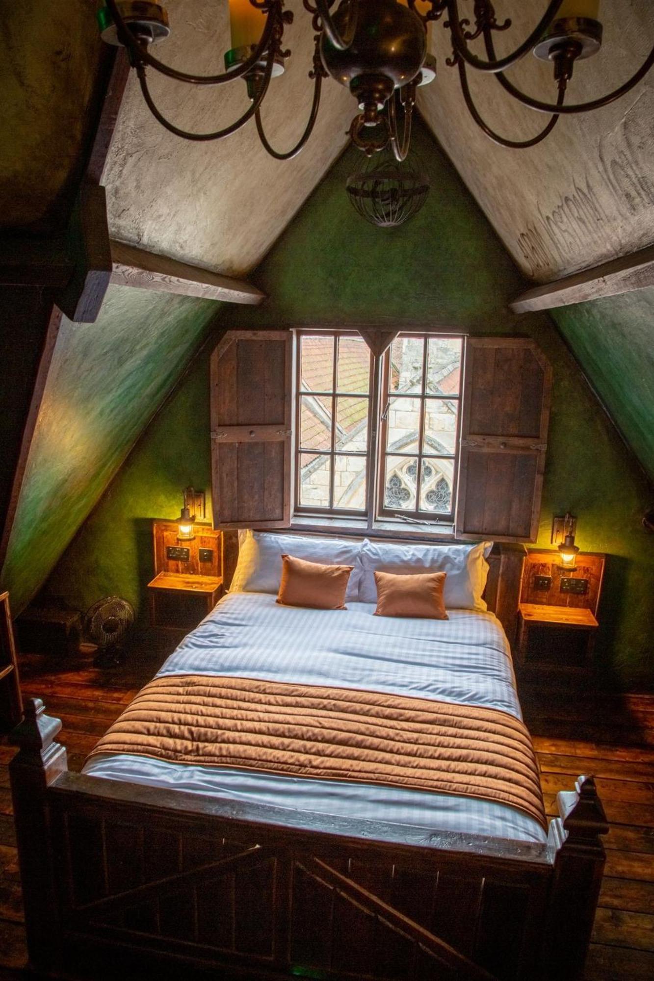 Hocus Pocus Tiny Holiday home