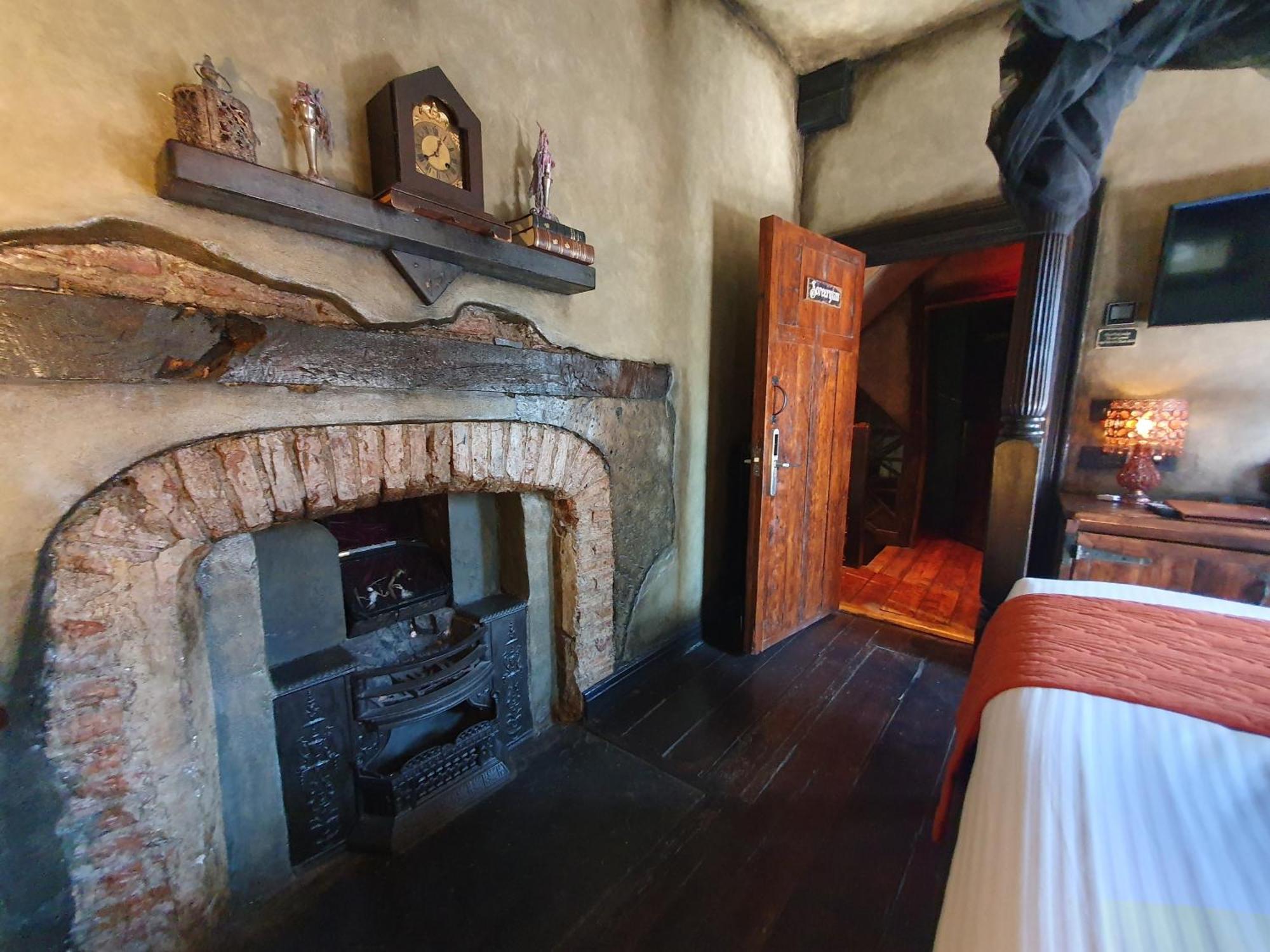 Hocus Pocus Tiny Holiday home